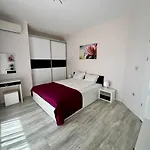 La Prime Time Lägenhet *